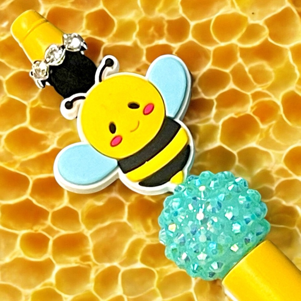 Handmade bee beaded pen